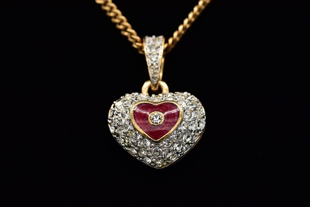 Vintage NOS Gold Red Heart Rhinestone Crystal Pendant Chain Necklace 80s BinBL